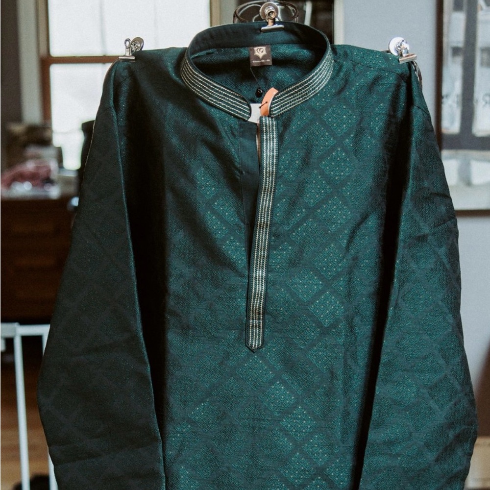 Green kurta for Indian men fancy dress wedding guest / party incl pants, dupatta